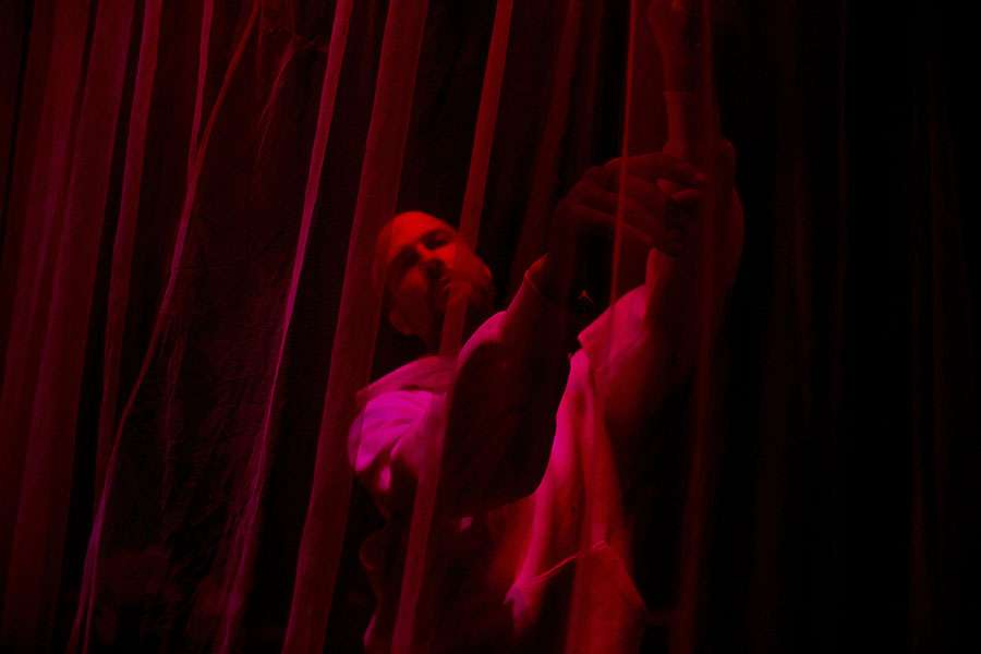 La Mutant arroja una mirada crítica y feminista a los ballets clásicos románticos 