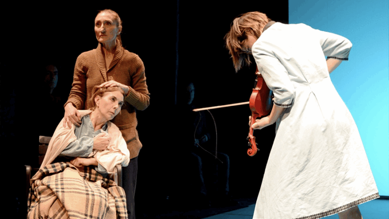 “LA TARARA” – Teatro Círculo