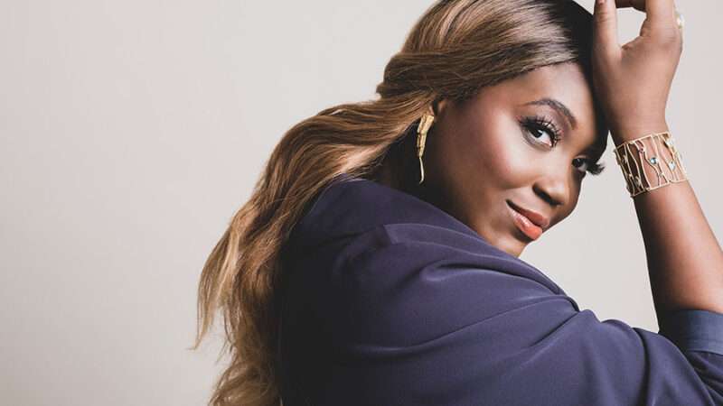 Angel Blue propone un recorrido desde el Lied tardorromántico hasta el jazz, el teatro musical y los espirituales afroamericanos en su regreso a Les Arts