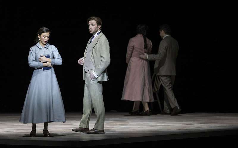 Les Arts se adentra en el romanticismo de Eugenio Oneguin en la visión introspectiva y psicológica de Laurent Pelly