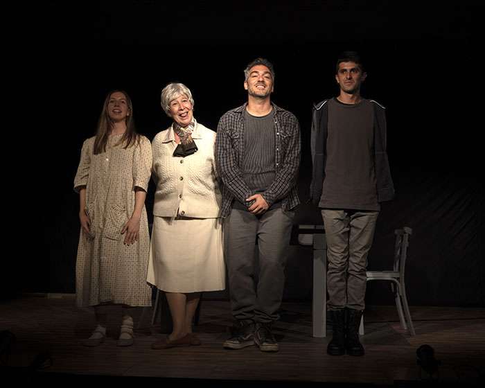 ‘Nuestros muertos’, dos violencias, una misma herida