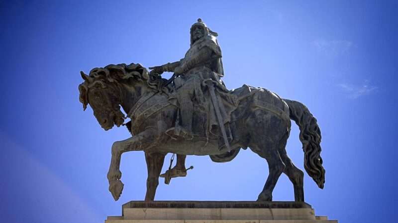 Pérez Llorca destaca que la Generalitat prepara “un programa cultural y educativo para conmemorar el 750 aniversario del fallecimiento del rey Jaume I”