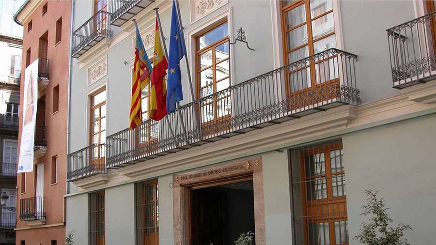 La Junta de Gobierno otorga una subvención de 75.000 euros a la RACV para la promoción de la cultura valenciana