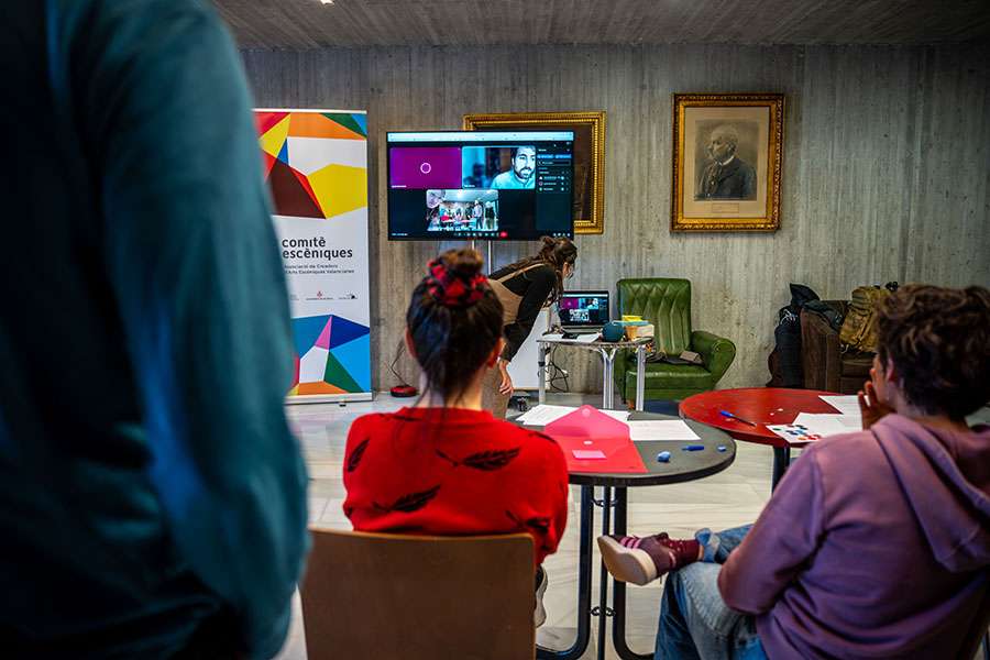 El sector escénico valenciano avanza en el TEM en la definición de buenas prácticas en materia de buenos tratos, dignidad e igualdad 