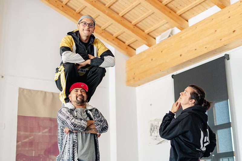 La Alqueria d’Albors acoge la residencia de “Falso negativo”, un espectáculo que aborda la cuestión migratoria desde la mirada solidaria del circo