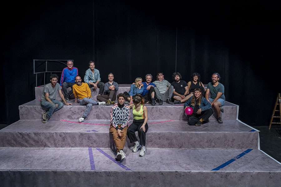 El Escalante alza el telón a una nueva producción propia, ‘El pati’, y al espectáculo de magia FLIPA Fest
