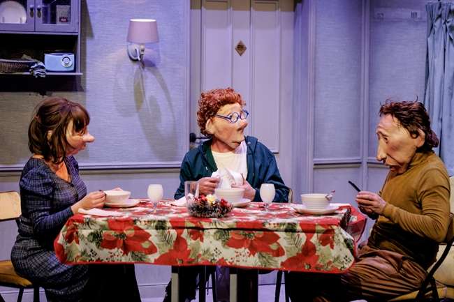 El Teatro Principal de Castelló acoge ‘Forever’, una propuesta de teatro con máscaras y sin texto