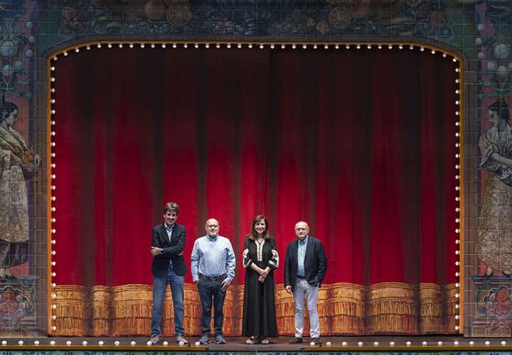 Les Arts Volant lleva por primera vez la zarzuela a las plazas de la Comunitat Valenciana con un espectáculo con músicas de José Serrano