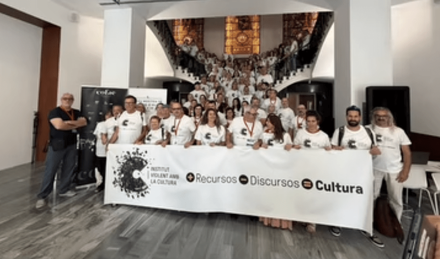 Manifiesto de apoyo de las asociaciones profesionales de artes escénicas valencianas al colectivo docente valenciano
