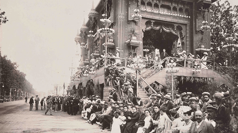 La Feria de Julio inaugura su 155 edición con un gran espectáculo que revive el esplendor de la Belle Époque valenciana
