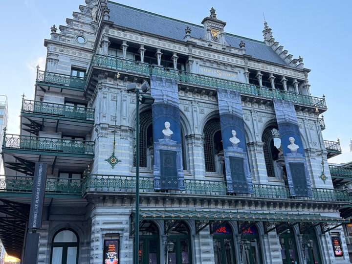 Dansa València abre la cuarta convocatoria de su residencia de investigación en el centro KVS de Bruselas