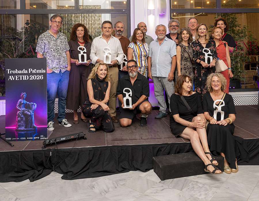 AVETID reúne al sector escénico valenciano en una noche de reconocimiento y celebración con su Trobada de Premis