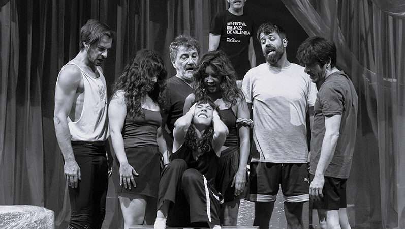 Sagunt a Escena inaugura su 43ª edición con el estreno de ‘El Narciso en su opinión’