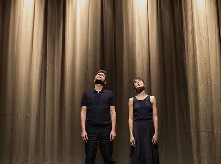 Sagunt a Escena programa la comedia ‘Original Greek’ en el Teatro Romano