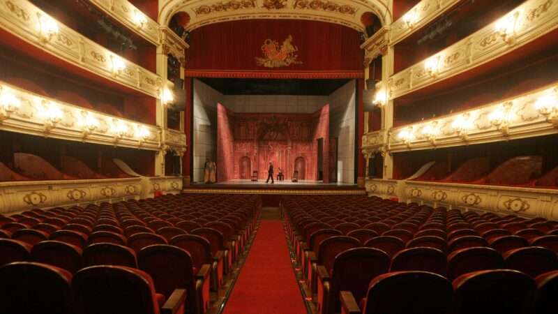 Cultura reorganiza la programación del Teatro Principal de València en la sala Martín y Soler del Palau de les Arts Reina Sofía