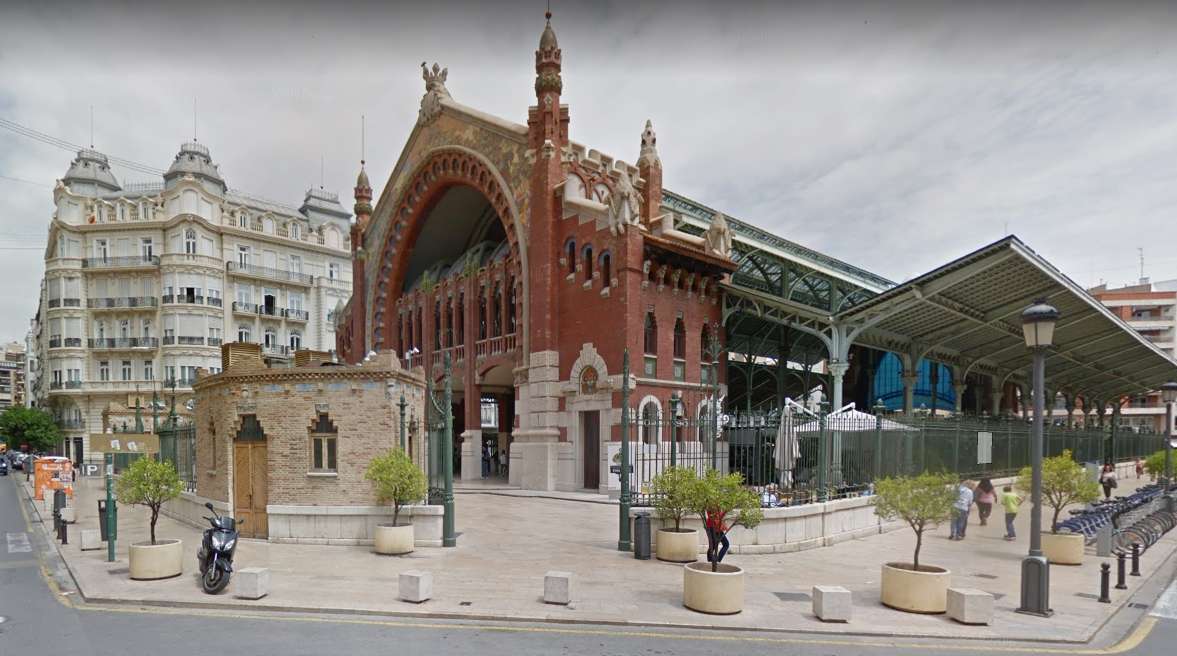 El Ayuntamiento invita a redescubrir la ciudad a través de la literatura con rutas guiadas gratuitas