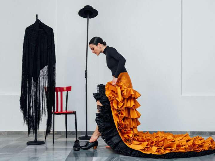 El Teatre Rialto acoge el estreno de ‘Antoñita: cuerpo y memoria’, una propuesta de danza flamenca accesible para personas sordas