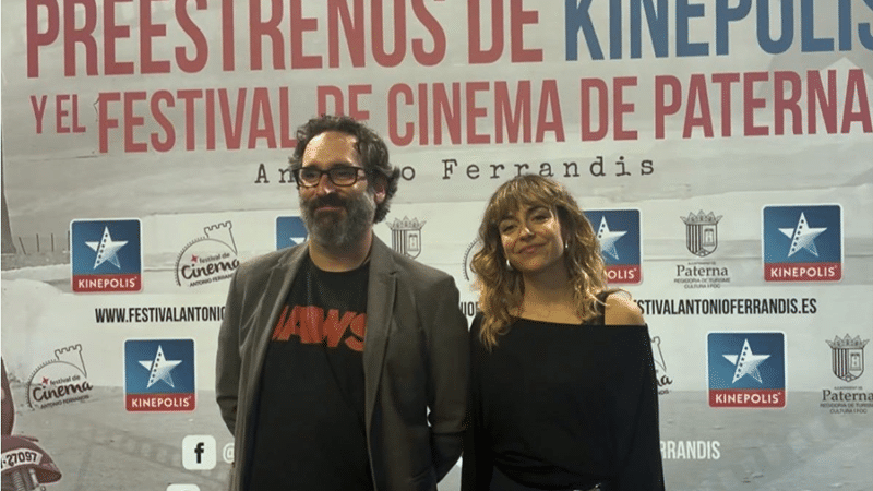 LLEGA A VALENCIA «LA MALETA», UNA COMEDIA DE ACCIÓN EN LA ERA DE LAS APLICACIONES DE CITAS