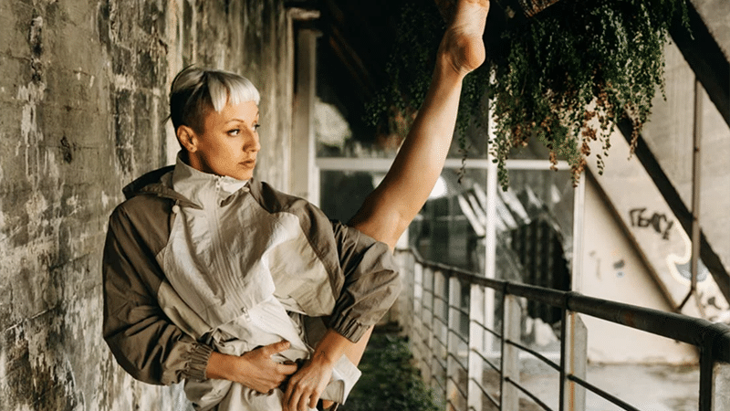 Espai LaGranja acoge el taller ‘Cuerpo, Arquitectura y Espacio Público’ impartido por la creadora, bailarina e investigadora Paula Quintas