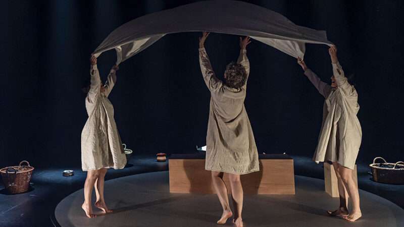 El TEM rinde homenaje a las abuelas de posguerra con la obra de Cactus Teatre ‘Rogles de cançons i misèria’